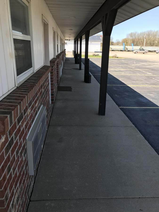 Wausaukee Exxon Quik Stop & Motel المظهر الخارجي الصورة